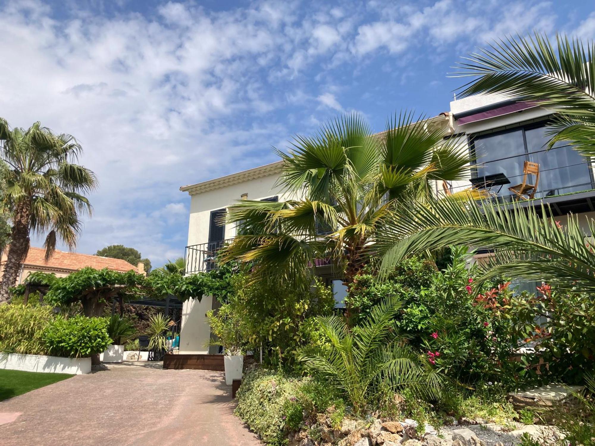 Villa Esterel Plage Saint-Raphaël Екстериор снимка